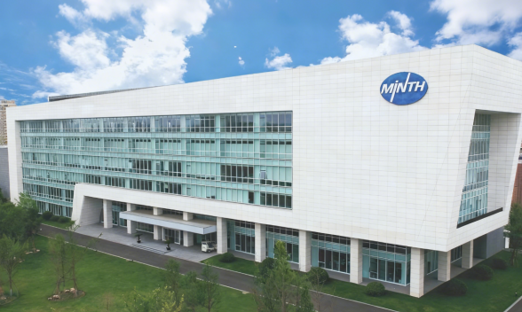 Automotive Glass：Advancing Hand in Hand with Minth Group